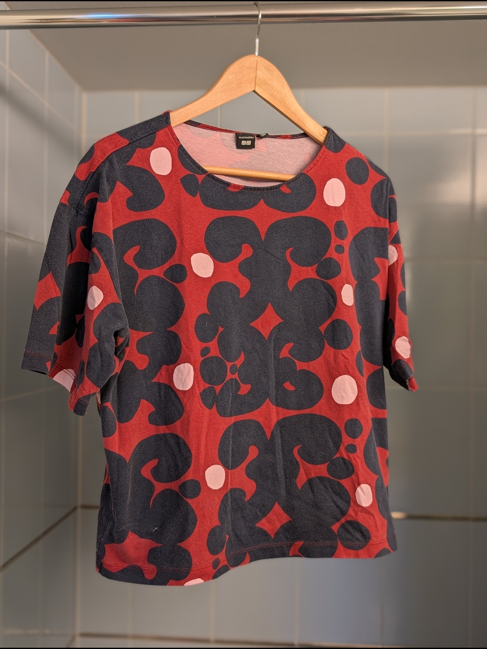 Marimekko x Uniqlo Abstract Tee - Picture 1 of 4